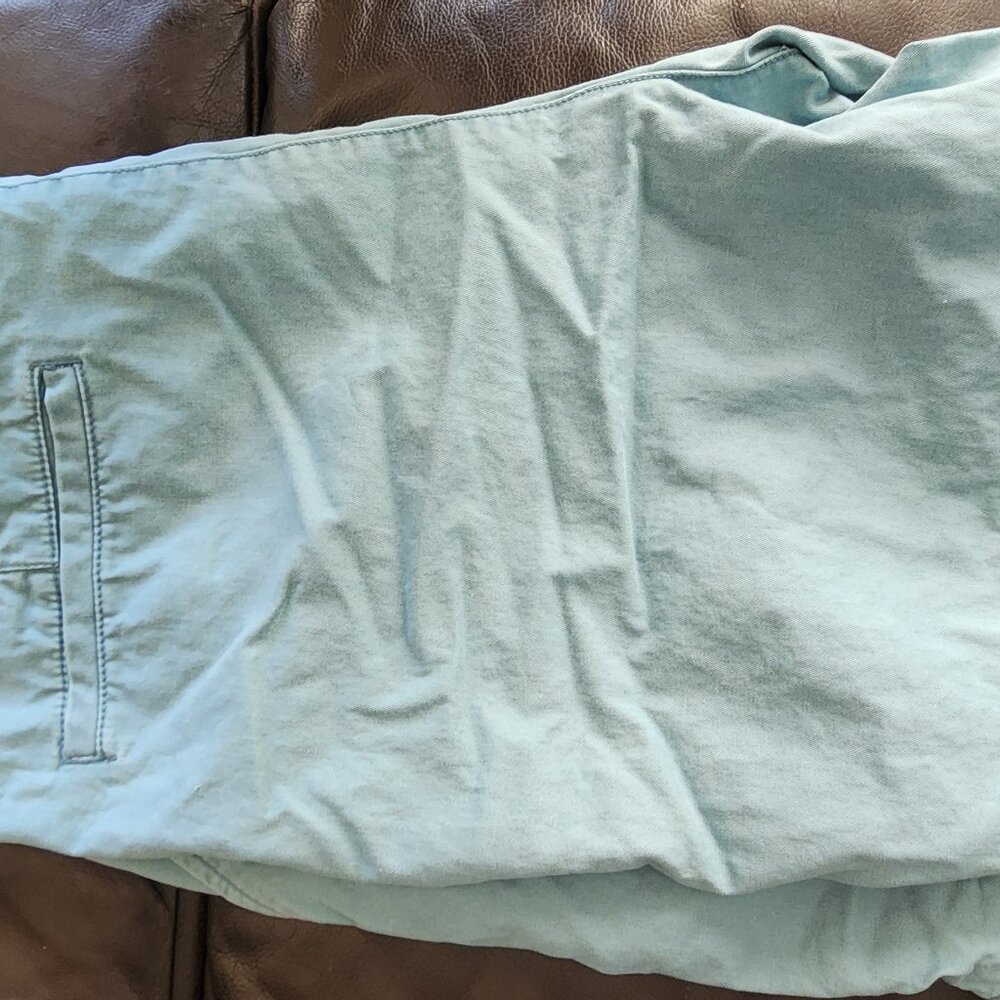 Old navy shorts 38 - Picture 3 of 3